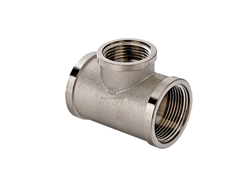 Тройник латунный никелированный (внутр.-внутр.-внутр.)