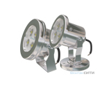 На кронштейне