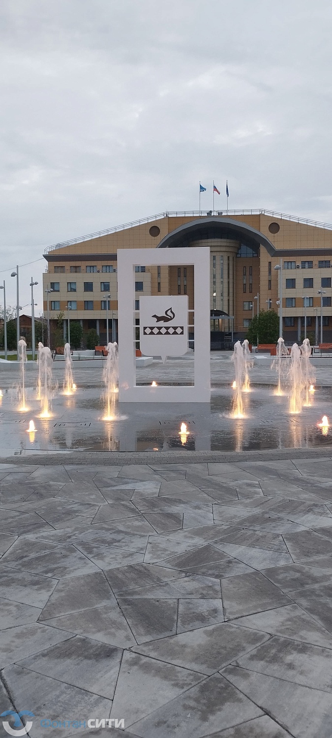 Фонтан в сквере «Юбилейный», г. Тарко-Сале, ЯНАО